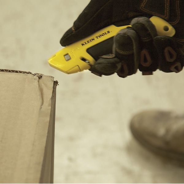 Utility Knife, Self-Retracting, Utility, General Purpose, Rubber