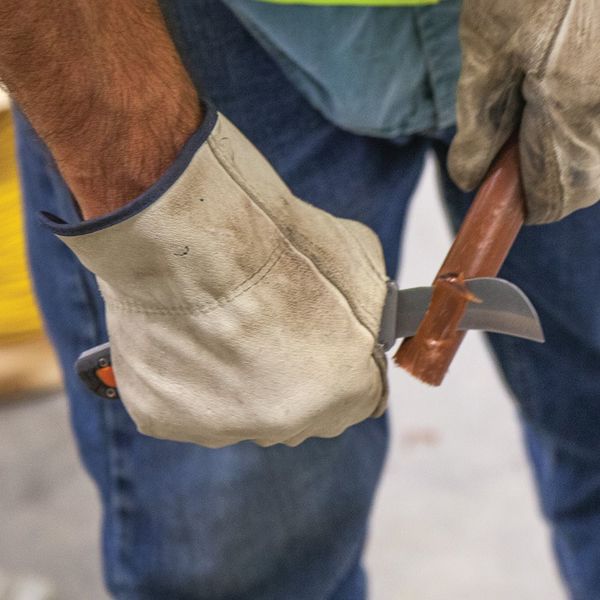 Cable Skinning Utility Knife w/Replaceable Blade