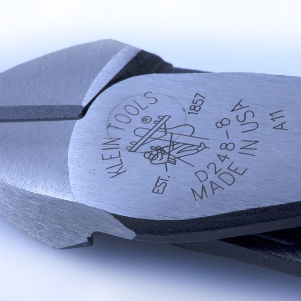 8 1/8 in High Leverage Diagonal Cutting Plier Standard Cut Oval Nose Uninsulated