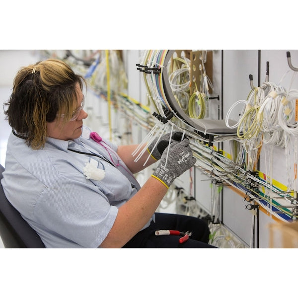 Hyflex, Foam Nitrile Coated Gloves, Palm Coverage, Black, Abrasion Level 3, Medium (Size 8), 1 Pair