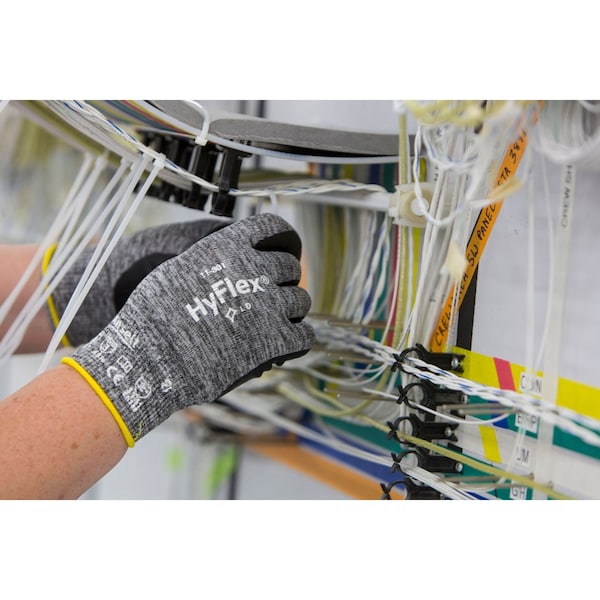 Hyflex, Foam Nitrile Coated Gloves, Palm Coverage, Black, Abrasion Level 3, Medium (Size 8), 1 Pair