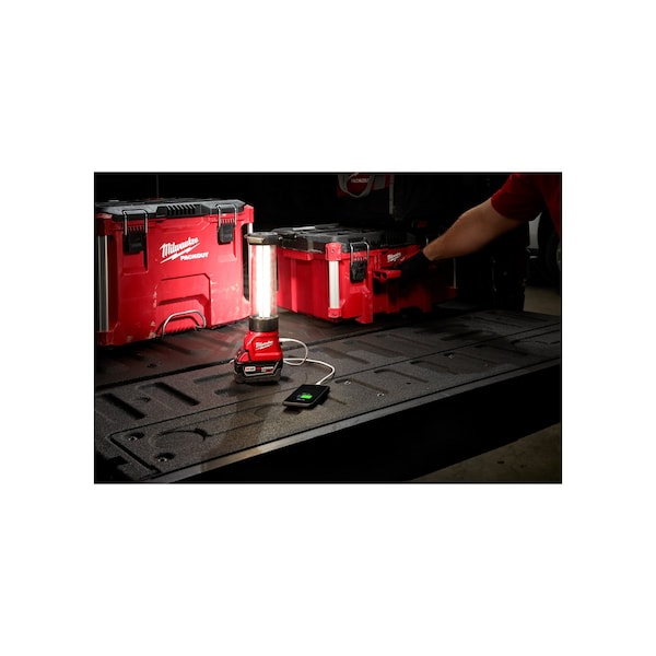 M18 Trouble Light w/ USB Charging