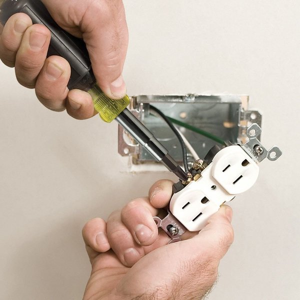 Multi-Bit Screwdriver / Nut Driver, 11-in-1, Ph, Sl, Sq, Torx Bits, 6-Piece, 8 Tips