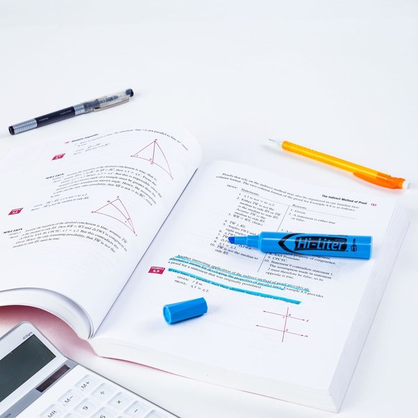 Desk-Style Highlighter, Light Blue, Smear Safe Nontoxic