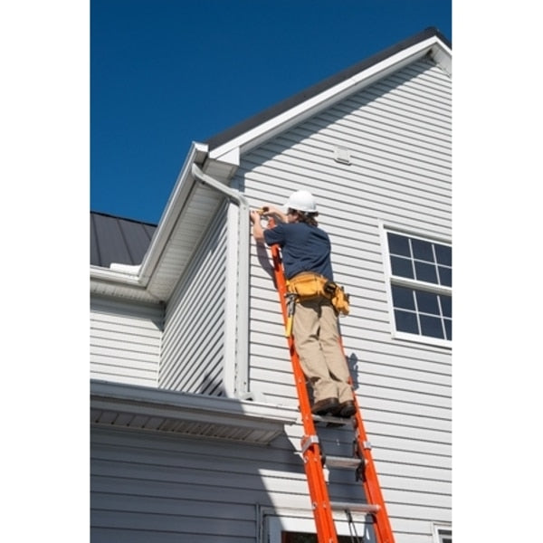 Fiberglass Extension Ladder, 300 lb Load Capacity