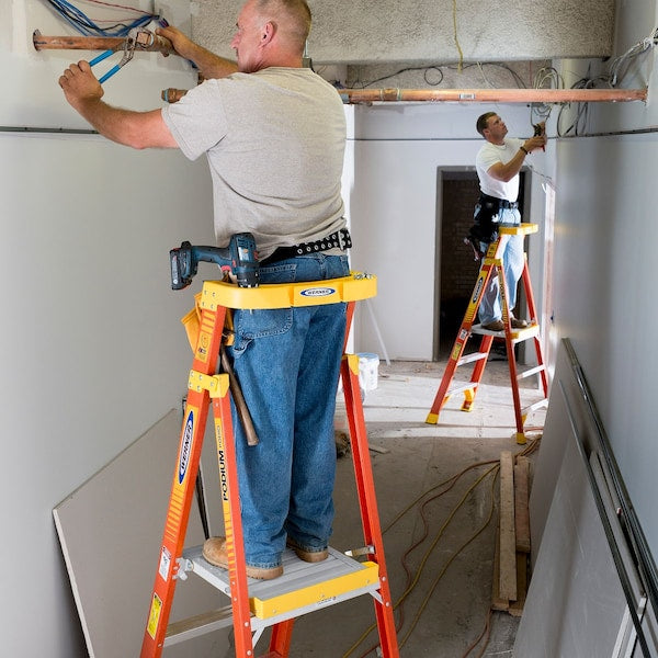Fiberglass Podium Ladder, Type IA, 2 ft