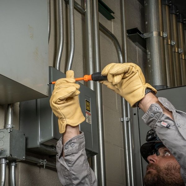 Insulated Screwdriver, #1 Square Tip, 6-Inch Shank