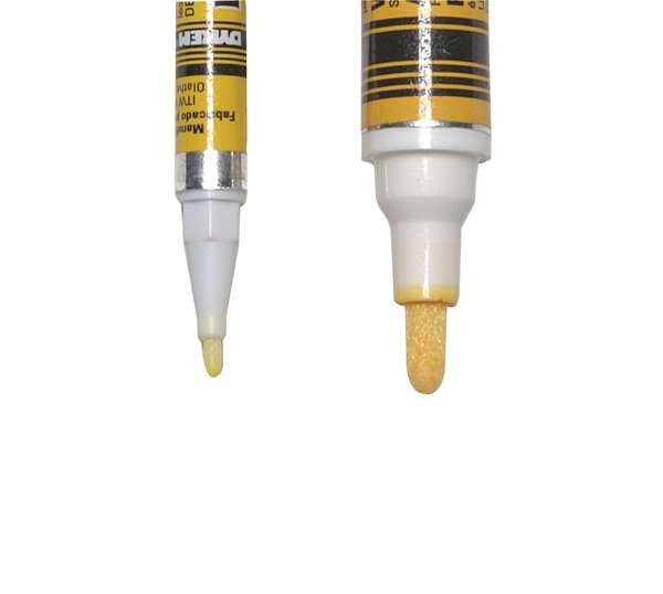 Permanent Permanent Paint Marker/Valve Action, Fine Tip, Green Color Family, Paint
