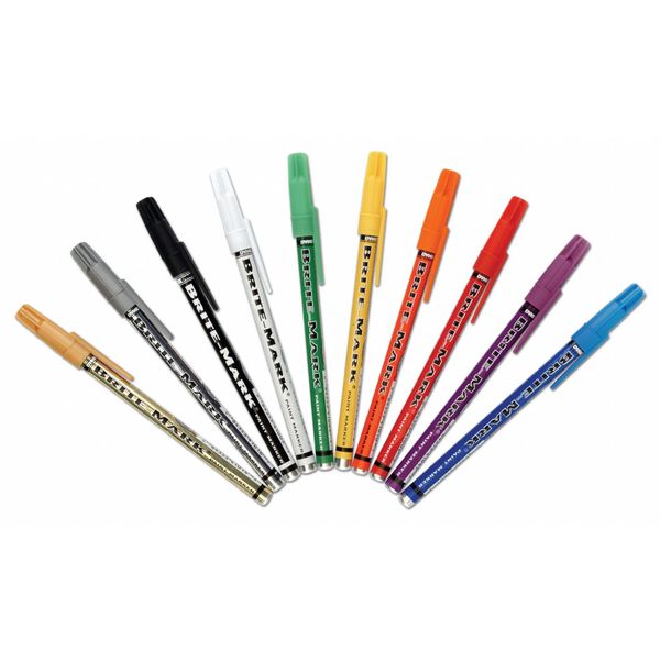 Permanent Permanent Paint Marker/Valve Action, Fine Tip, Green Color Family, Paint