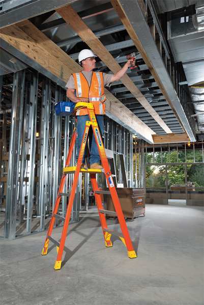 9 ft Fiberglass Podium Stepladder