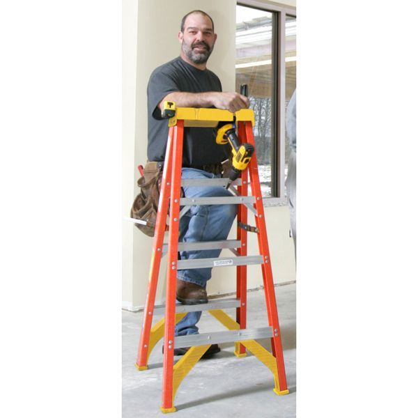 Fiberglass Stepladder, 4 ft Ladder Ht, 3 Steps, 300 lb, 29 in Base Spread, 19 3/8 in Bottom W