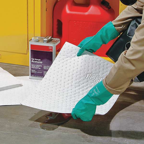 Sorbents, 40 gal/pk, 20.1 gal/pad, Oil Absorbed, White, Polypropylene, 2 PK