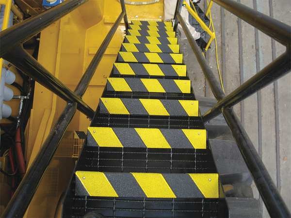 AntiSlip Stair Nosing, 7in D, 17-11/16in W