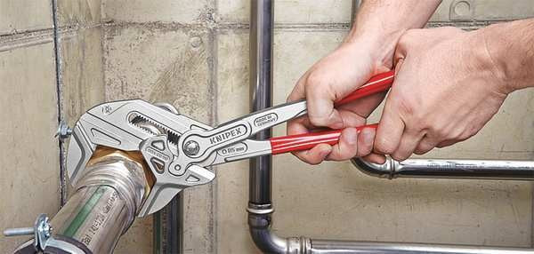 16 in Knipex Cobra Straight Jaw Plier Wrench Smooth, Plastic Grip