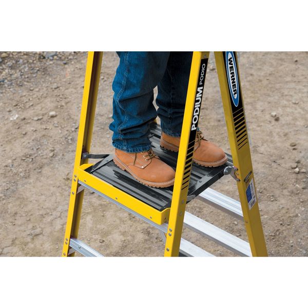 9 ft Fiberglass Podium Stepladder