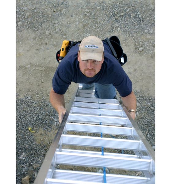 32ft Extension Ladder, Aluminum, Type IA