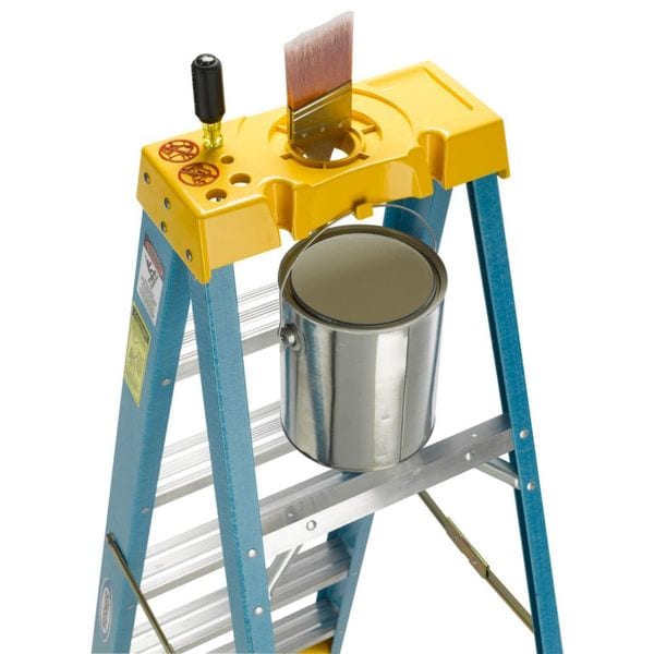 6 ft Fiberglass Stepladder