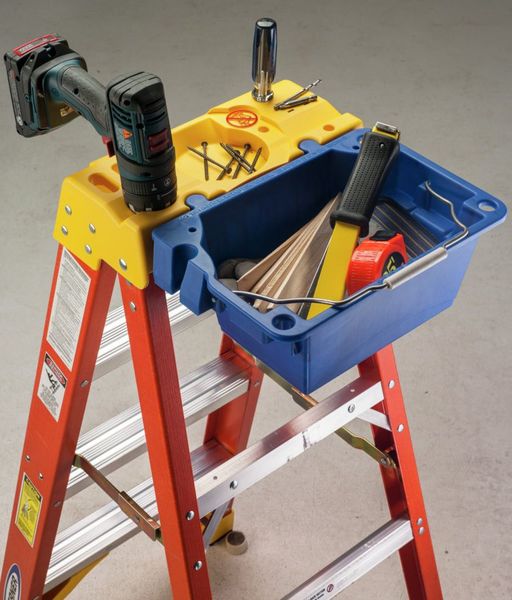 Fiberglass Stepladder, 5 ft Ladder Ht, 4 Steps, 300 lb, 35 1/8 in Base Spread, 21 5/8 in Bottom W