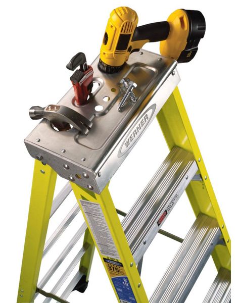 5 ft Fiberglass Stepladder