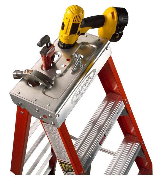 7 ft Fiberglass Stepladder