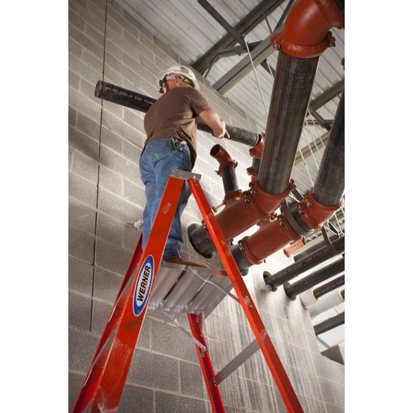 8 ft Fiberglass Platform Stepladder