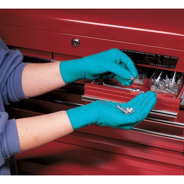 TouchNTuff, 9 1/2 in Chemical Resistant Gloves, Nitrile, Powder-Free, Large (9), 5 mil, 100 Pack