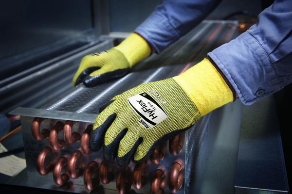 Cut Resistant Coated Gloves, A2 Cut Level, Nitrile, L, 1 PR