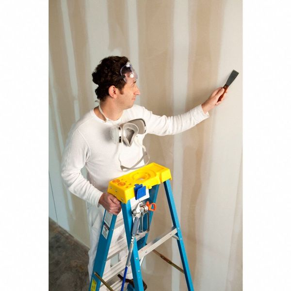 5 ft Fiberglass Stepladder