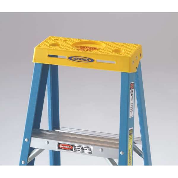 6 ft Fiberglass Stepladder
