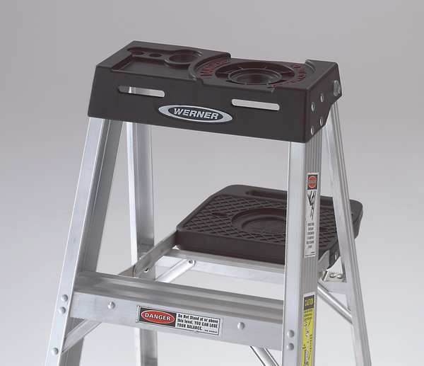 8 ft Aluminum Stepladder