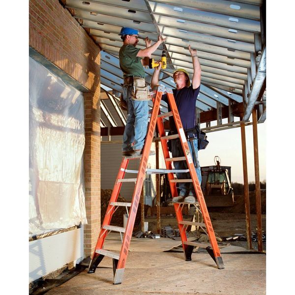 8 ft Fiberglass Twin Stepladder