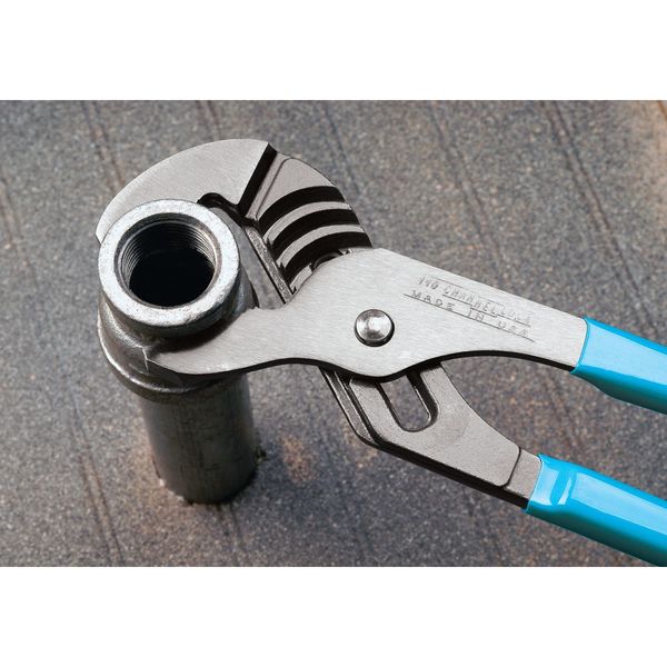 12 in Straight Jaw Tongue and Groove Plier, Serrated