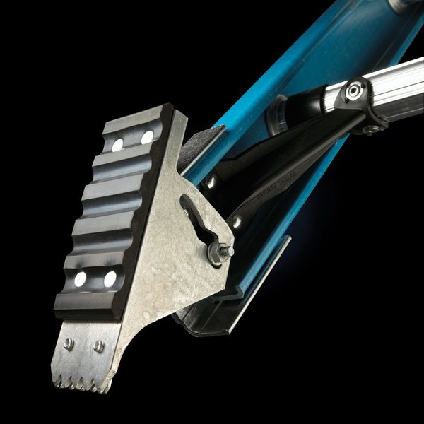 Fiberglass Extension Ladder, 250 lb Load Capacity