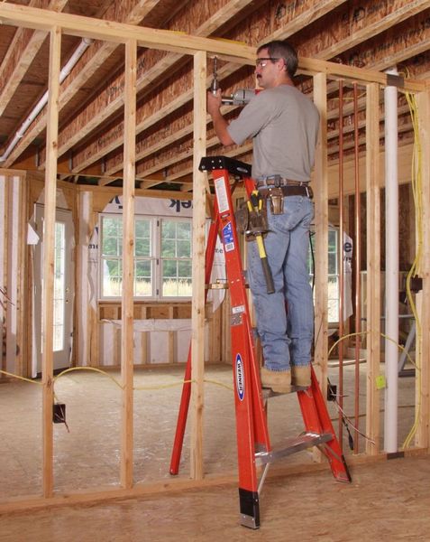 10 ft Fiberglass Tripod Stepladder