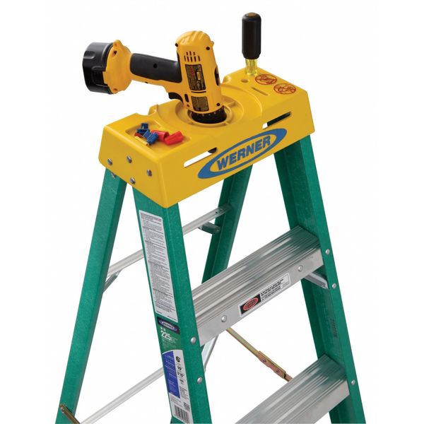 6 ft Fiberglass Stepladder
