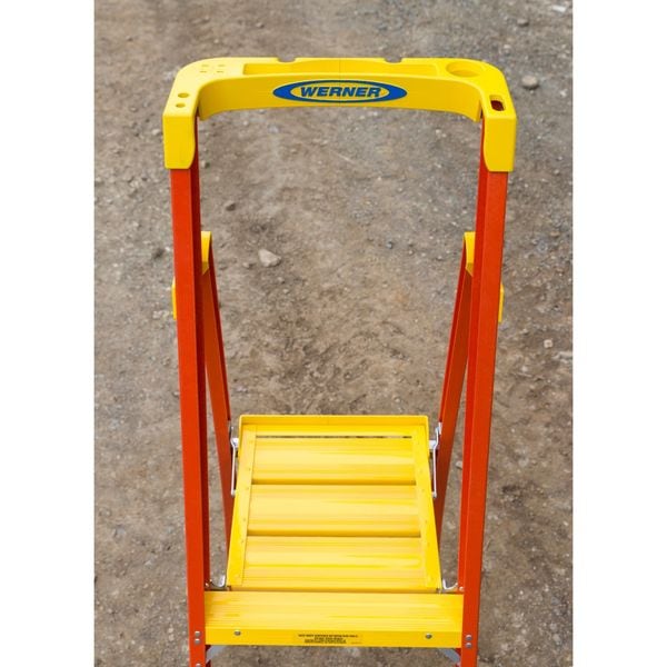 6 ft Fiberglass Podium Stepladder