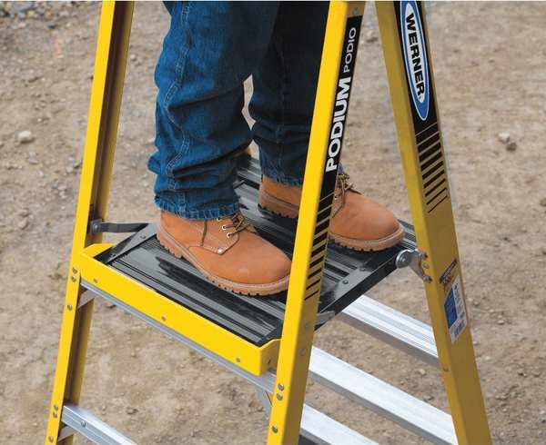 7 ft Fiberglass Podium Stepladder