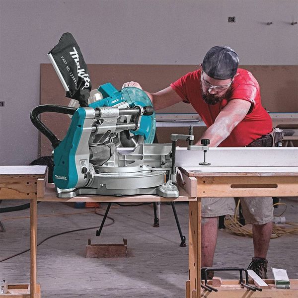 Cordless, Miter Saw Max Blade Speed: 4,400 RPM 5/8 in Arbor Size
