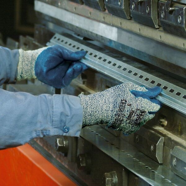 Cut Resistant Coated Gloves, A5 Cut Level, Nitrile, XS, 1 PR