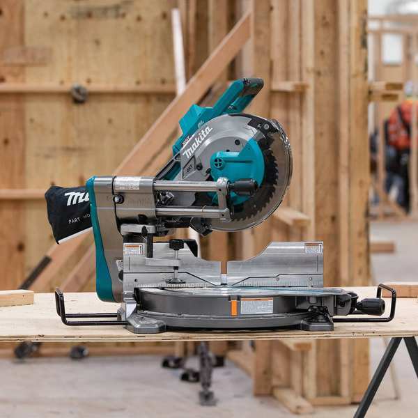 XGT Cordless Miter Saw