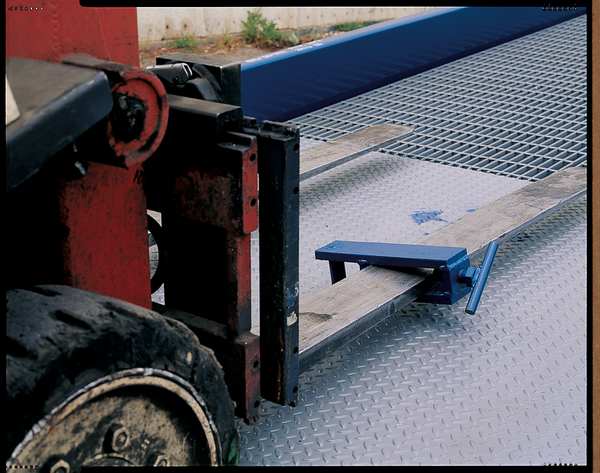 Yard Ramp, 16,000 lb, 36 ft, Width 84 In