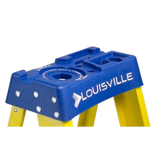 5 ft Fiberglass Stepladder