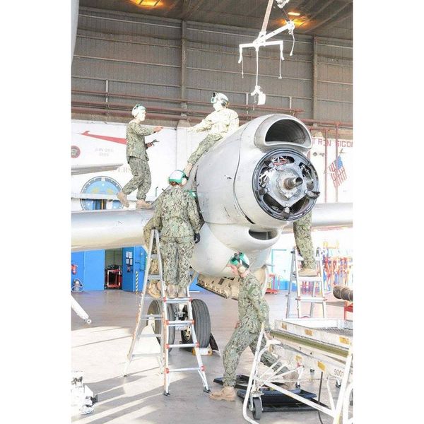 Multipurpose Ladder, 90 Degrees , Extension, Scaffold, Staircase, Stepladder Configuration, 23 ft